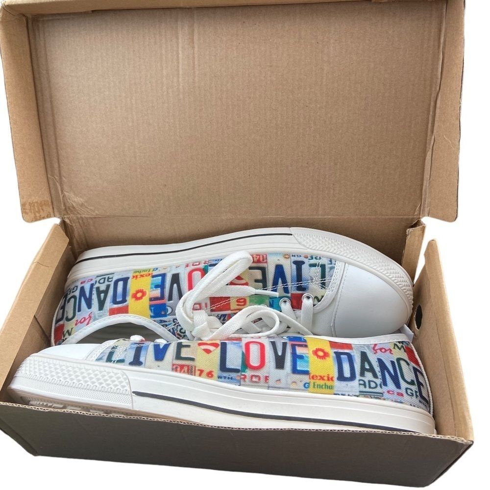 License Plate Retro Sneakers -Custom Design-US 11 /EU 42 NEW in box